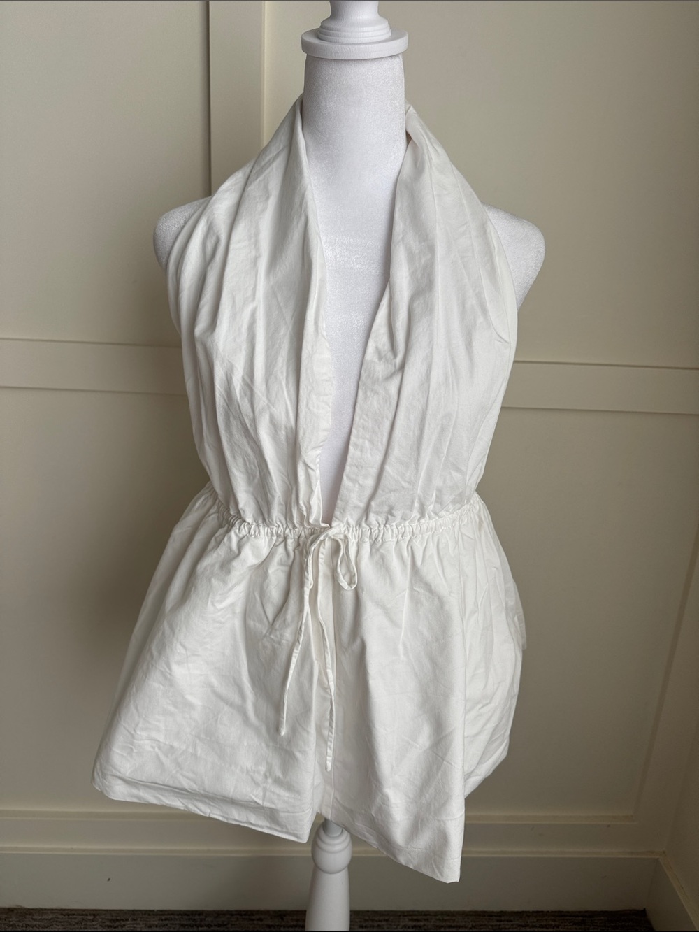 DISSH White Halter Drawstring Waist Top
